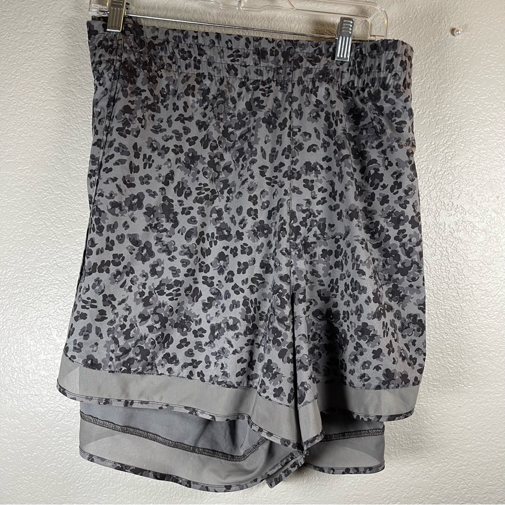 Athleta Printed mesh racer run short 4” SZ 3X
